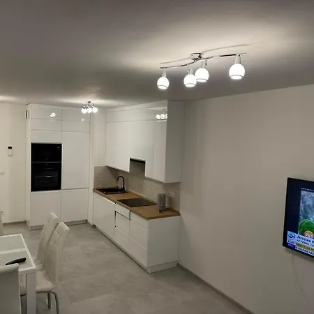 Апартаменты Janickiego 166 Parking Free