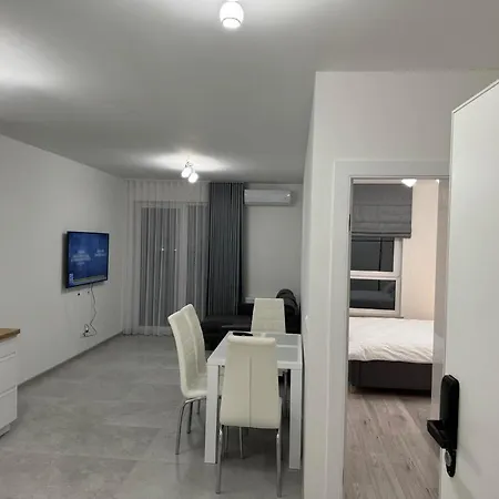 Janickiego 166 Parking Free Познань