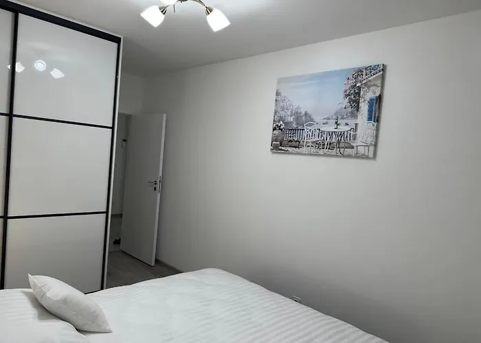 Janickiego 166 Parking Free Апартаменты